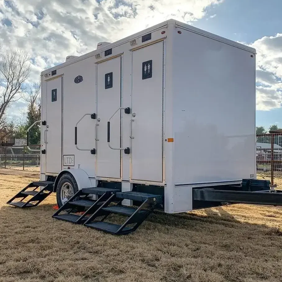 trailer-luxury-bathroom